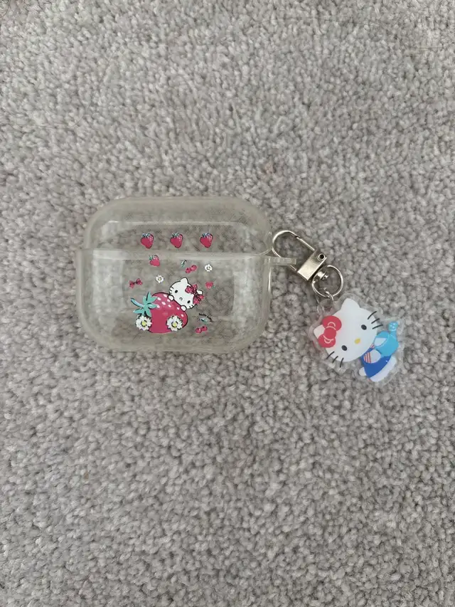 Hello Kitty AirPod Case64219666115329120