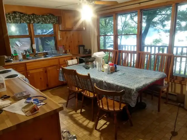 4 Season Lakefront Cottage in The Kawarthas For Rent in Ontario in Canada - Image 3