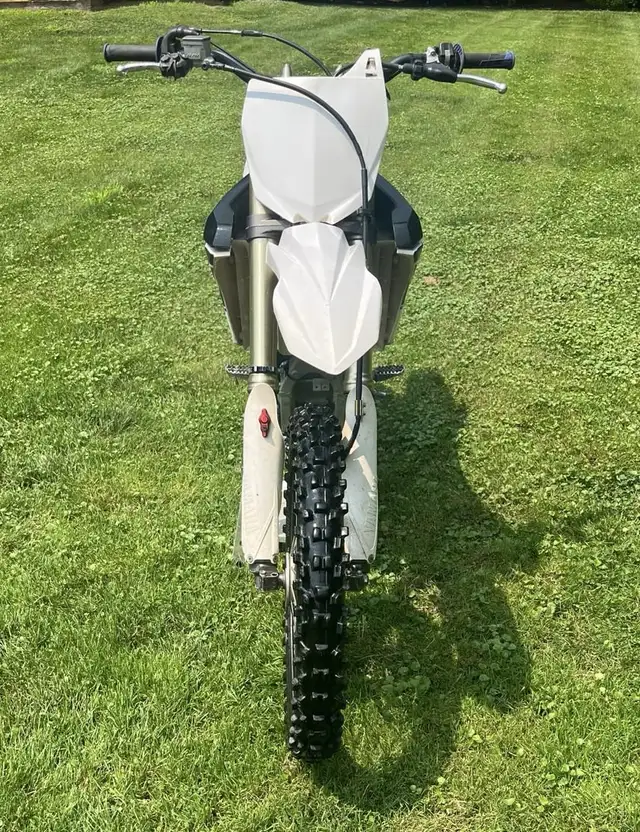 YZ250F (dirt bike) in Dirt Bikes & Motocross in Hamilton - Image 6