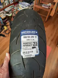 Motocycle tire
