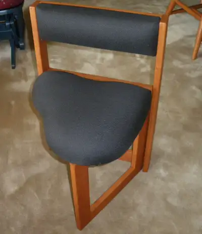 NEW The Original Guitar Chair (Cherry Wood), View more