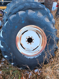18.4 - 26 Tractor Tire