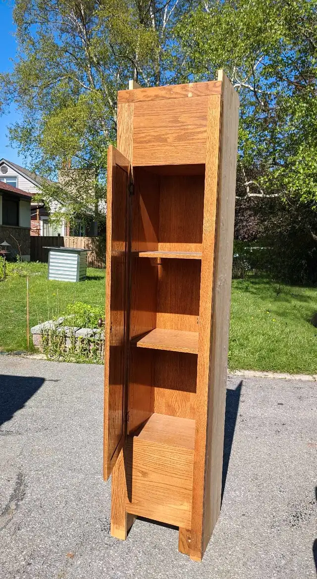 Oak Cabinet / Storage Unit / Pantry / Organizer / Entry Hallway63235093734275121