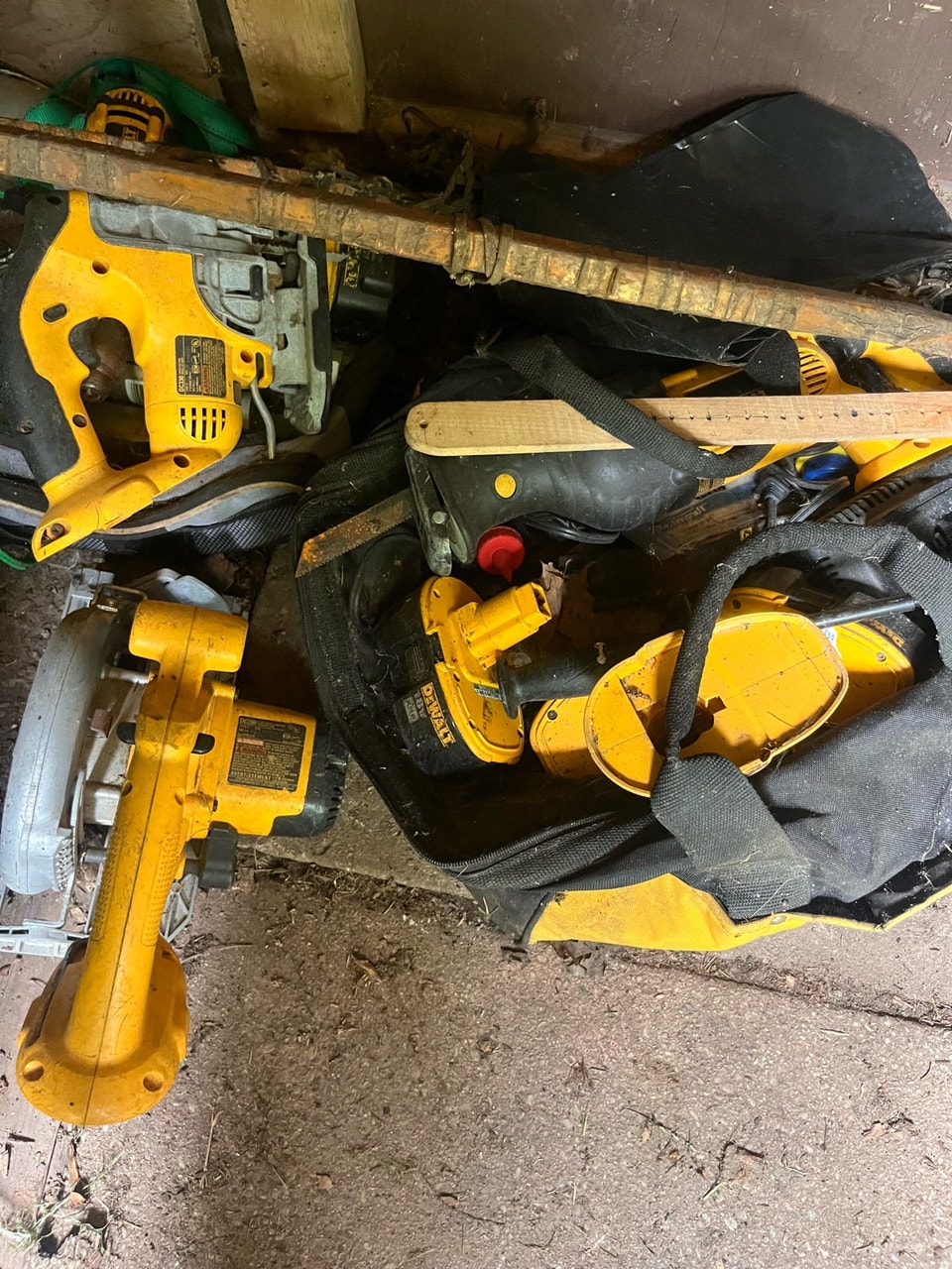Old 18v dewalt | Power Tools | Hamilton | Free local classifieds - Kijiji