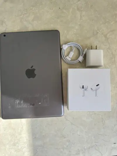 iPad Air 2nd gen 32 Gb GB **FREE EARBUDS & FAST CHARGER**, View more