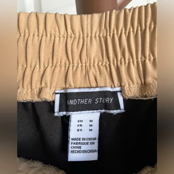 Suzie Shier Cropped Sweatpants - Women’s Size Medium dans Femmes - Pantalons et shorts  à Ouest de l’Île - Image 3