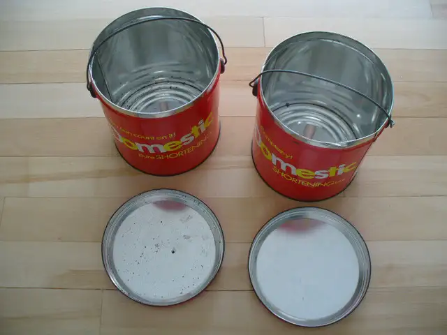 2 CHAUDIÈRES " DOMESTIC " ANCIENNES AVEC COUVERCLES ET ANSES in Other in Thetford Mines - Image 3