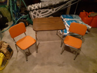 Mid Century kids table and chairs
