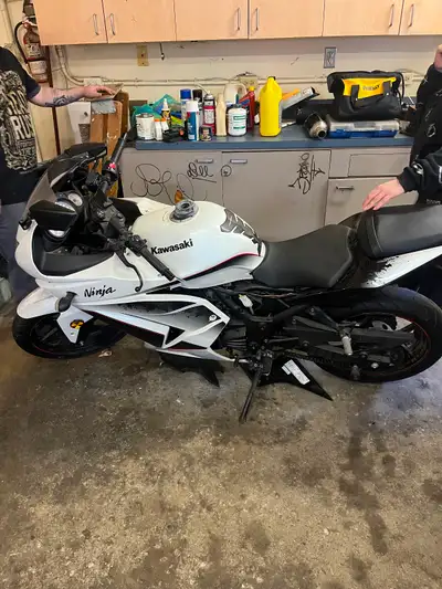 This bike is in excellent condition, barely ridden. 6800km and a special edition. I’m selling becaus...