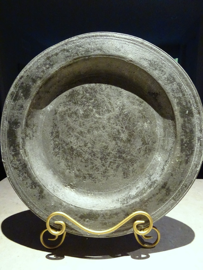 relic ca1680 17th century ANTIQUE PEWTER plate charger TRENCHER incised multi reed ENGLISH 16” touch...