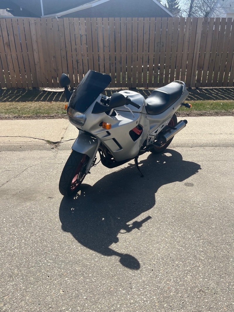 1996 gsx750f Sport Bikes Edmonton Kijiji