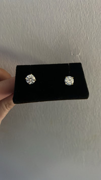 2ct moissanite stone silver stud earrings 