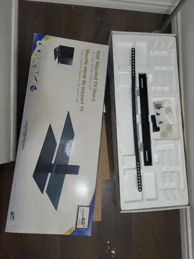 32" Sony t.v magnavox Blu-ray player, View more