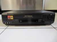 Sony Model SLV-N60 HiFi Stereo VideocassetteRecorder X Condition