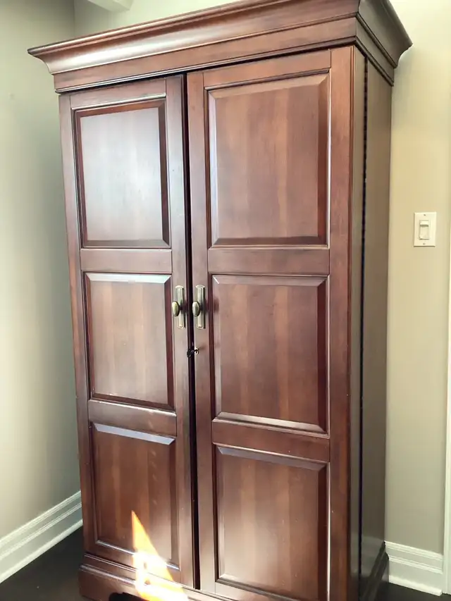 HB Home Ashton Bar Cabinet in Hutches & Display Cabinets in City of Toronto - Image 5