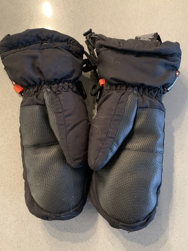 KOMBI mitaines noir junior black mittens - moyen/medium dans Ski  à Laval/Rive Nord - Image 2