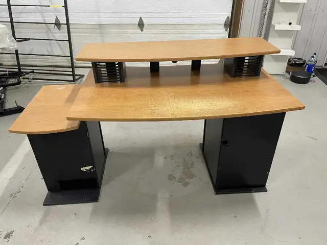 bureaux d'ordinateur in Desks in West Island - Image 3