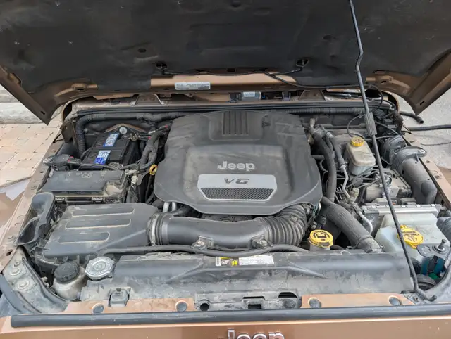 2015 Jeep Wrangler Sahara63417672821761121