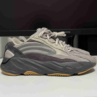 Yeezy Boost 700 - Tephra