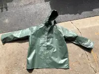 New heavy duty cold flex raincoats - Size large - Only one left!