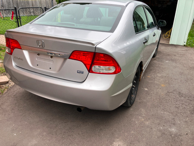 Reliable 2010 Honda Civic 4-dr sedan, manual transmission in Cars & Trucks in Sarnia - Image 2