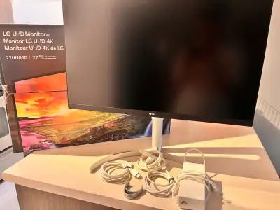 Selling my 27” 4K LG monitor - Model #: 27UN850 - Comes with its box - USB-C/HDMI/Power cable includ...