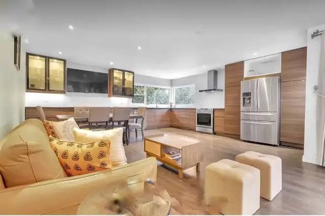 Sale By Owner in Houses for Sale in Markham / York Region - Image 7