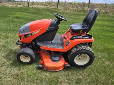 Good condition Kubota GR lawn tractor with recent service. Mechanically sound Mulching deck Hood is...