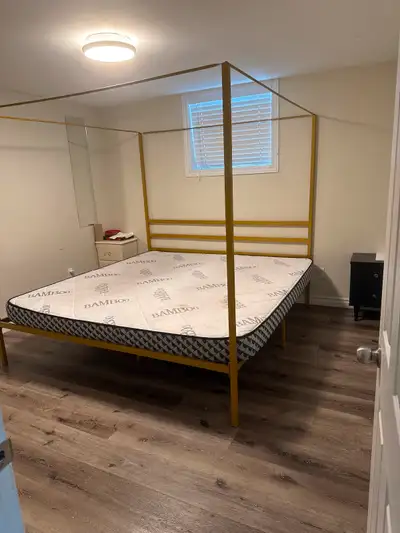 Looking for a clean, comfortable, and convenient place to call home? We have 1 room available in a s...