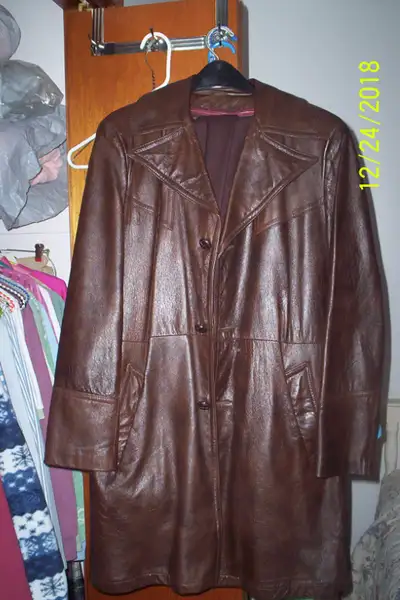 Men's brown leather coat, View more