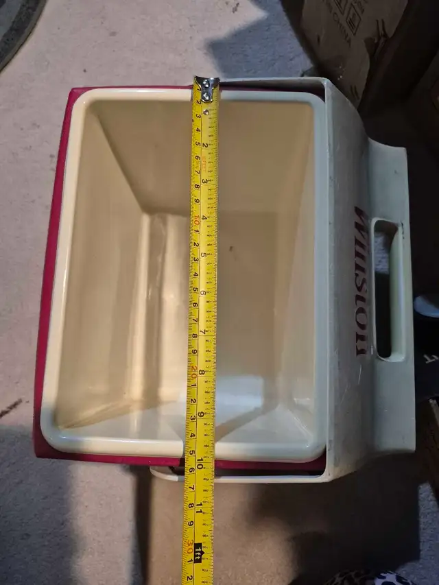 Igloo Winston Cooler in Fishing, Camping & Outdoors in Napanee - Image 6