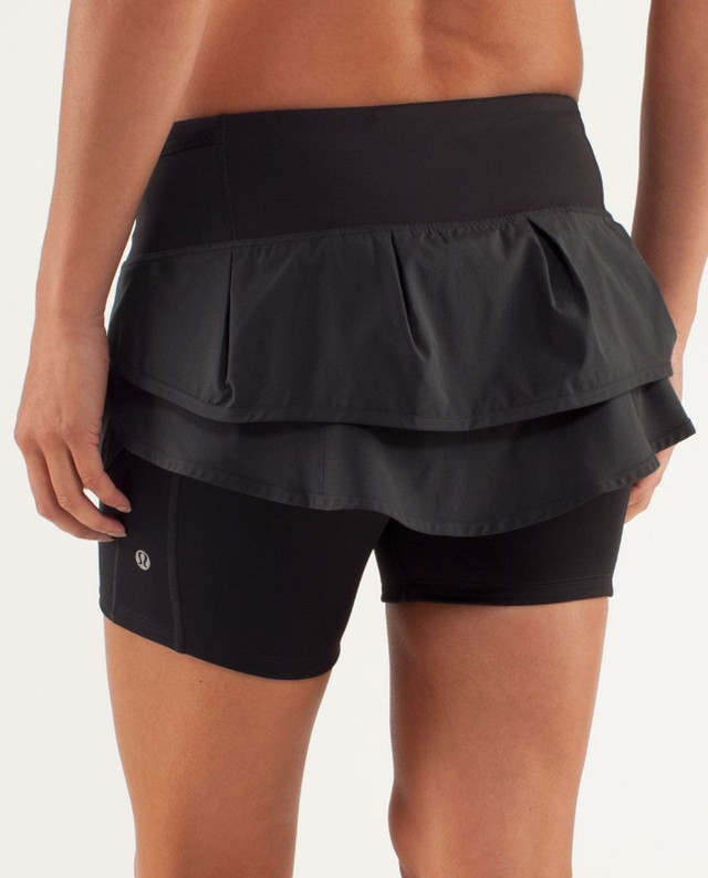 LULULEMON SHORTS&SKIRT $25 EACH in Women's - Bottoms in Kitchener / Waterloo - Image 2