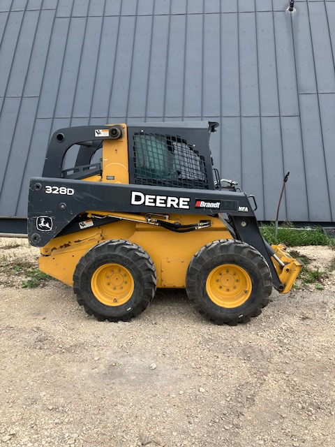 2011 John Deere 328D