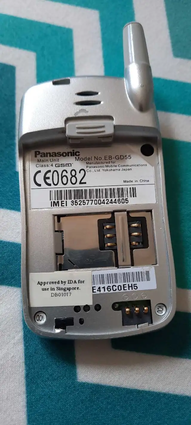 A COLLECTION- Mini cell phone PANASONIC in Cell Phones in Mississauga / Peel Region - Image 4