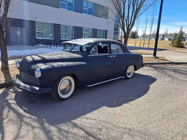 1951 Mercury in Classic Cars in Calgary - Image 2