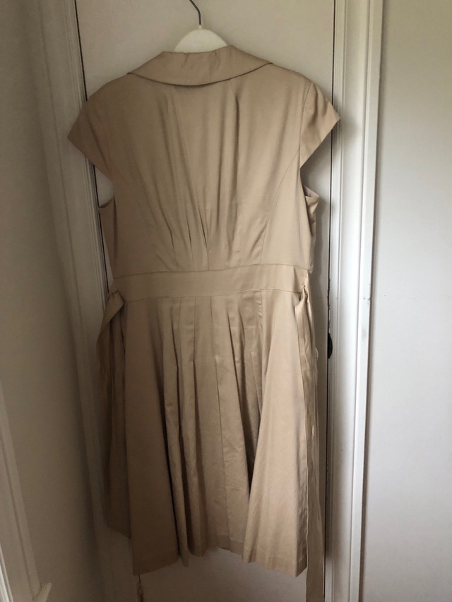 JNY Button Dress Size 10 in Women's - Dresses & Skirts in Mississauga / Peel Region - Image 3