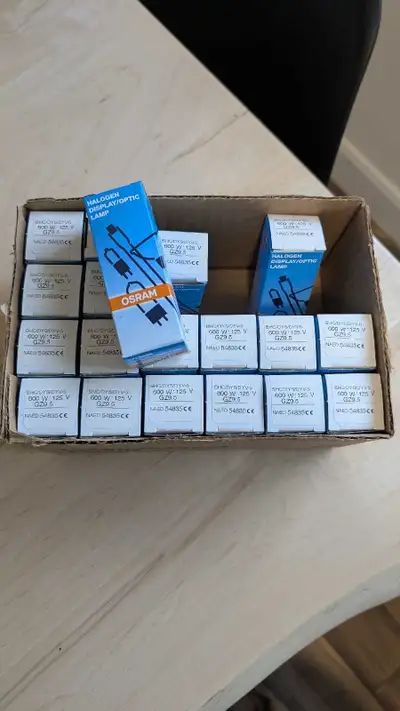 A good variety of projector bulbs for sale. $5 each. Everything I have is in the pictures. Willing t...