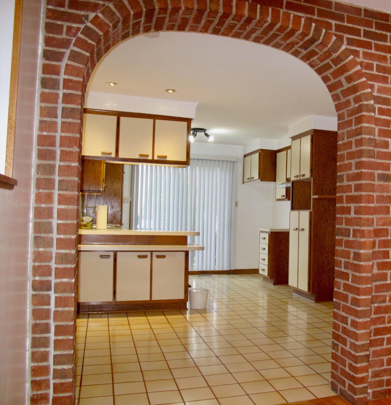 Superbe 8½, Nouveau-Rosemont, 2 650$/mois — photo 1