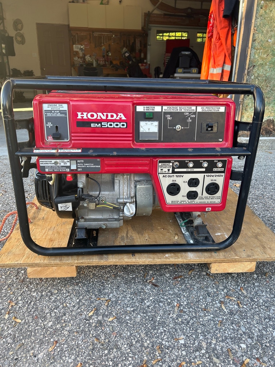 Honda EM5000 Generator | Outdoor Tools & Storage | Barrie | Free local ...