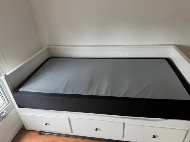 sommier lit simple  in Beds & Mattresses in Laval / North Shore - Image 3