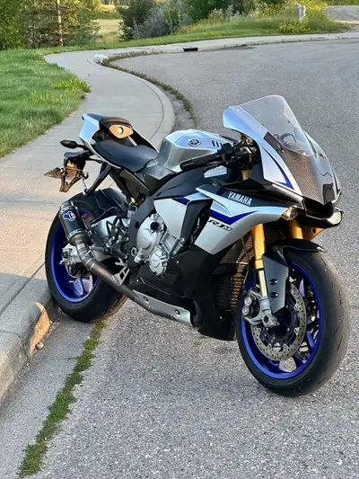 I have my 2015 Yamaha R1-M for sale. Mint condition. Super clean, has 22000 kms. All maintenance don...