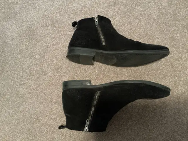 Topman Mens Black Suede Zip Boots in Men's Shoes in City of Toronto - Image 5