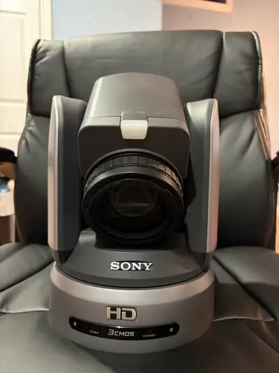 Sony BRC-H900 Full HD  Broadcast PTZ Camera w/ BRBK-IP10 LAN, View more