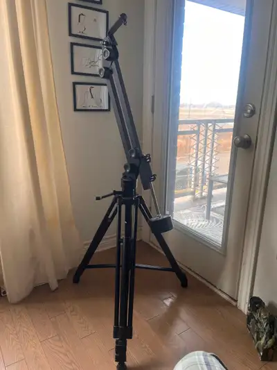 Binocular counterweighted tripod, View more