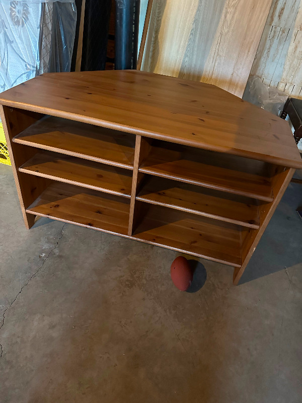 Coffee table in Coffee Tables in Williams Lake