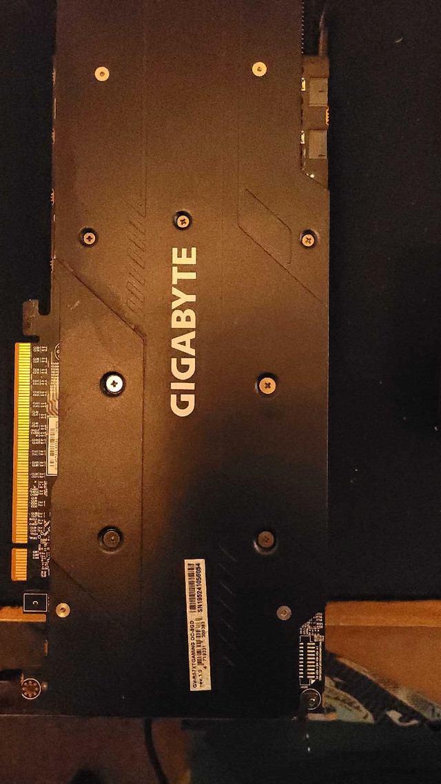 Graphics card Gigabyte AMD Radeon RX 5700 XT in System Components in City of Toronto - Image 2