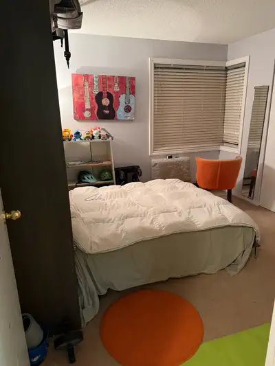 ✅ Private bedroom ✅ Shared kitchen and bathroom ✅ Clean and peaceful environment ✅ Suitable for a st...