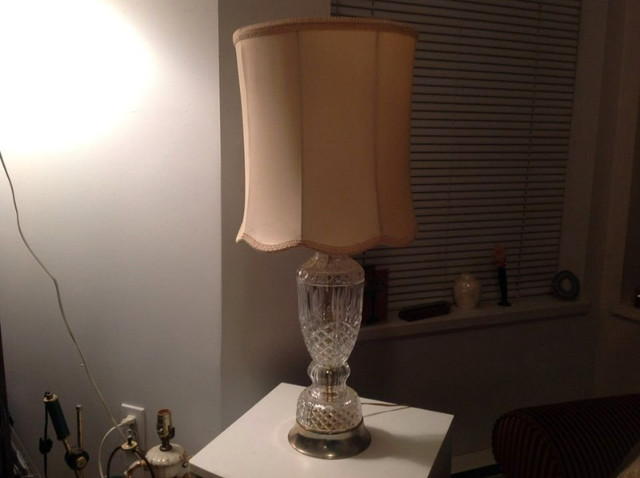 CRYSTAL-GLASS AND BRASS LAMP in Indoor Lighting & Fans in Delta/Surrey/Langley - Image 2