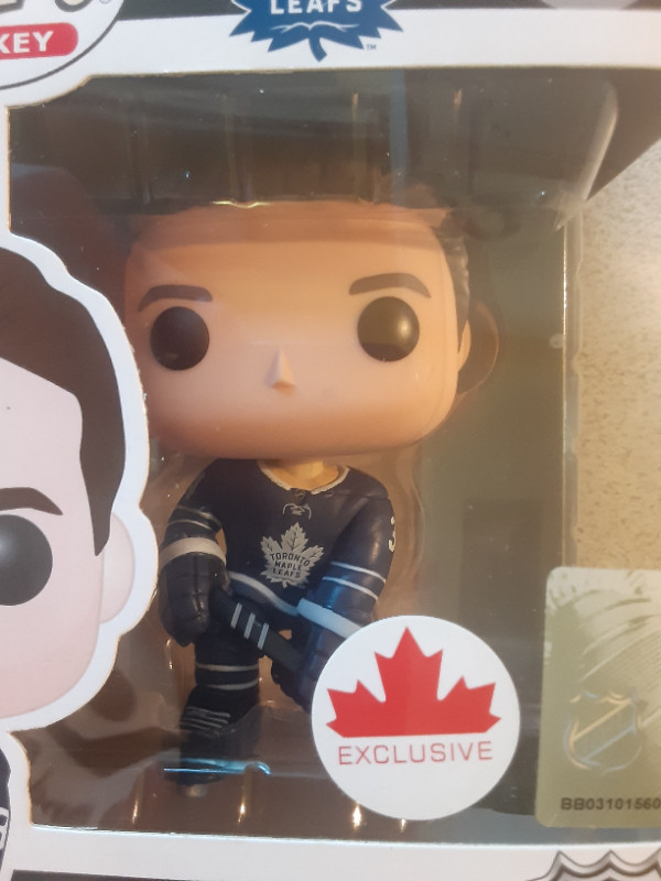 FIGURINE DE HOCKEY POP DE AUSTON MATTHEWS TORONTO MAPLE LEAFS dans Art et objets de collection  à Laval/Rive Nord - Image 2