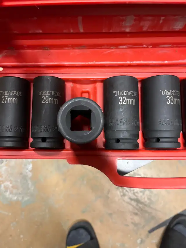 TEKTON 4889 3/4-Inch Drive Deep Impact Socket Set, Metric in Power Tools in Ottawa - Image 4